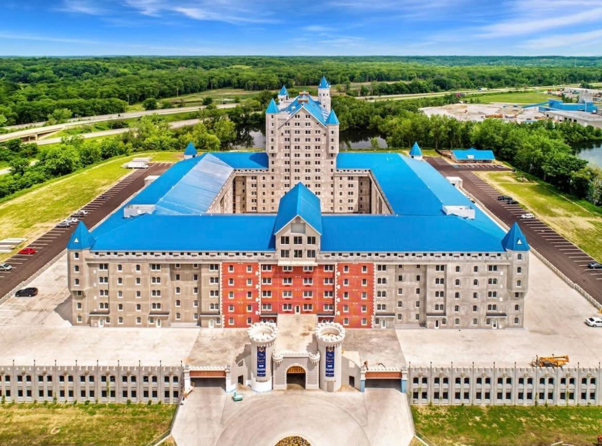 2Br Suite At The Grand Castle Pool Gym & Parking Grandville Eksteriør billede