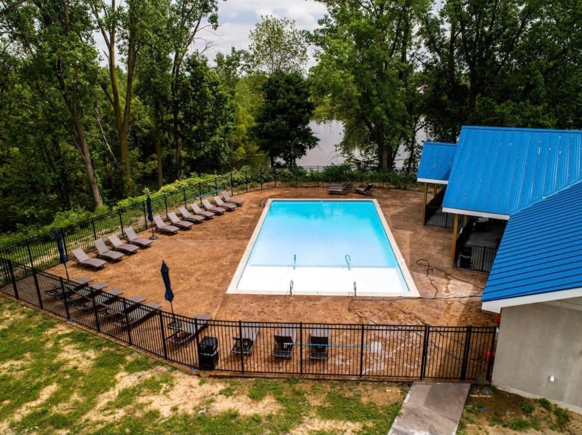 2Br Suite At The Grand Castle Pool Gym & Parking Grandville Eksteriør billede