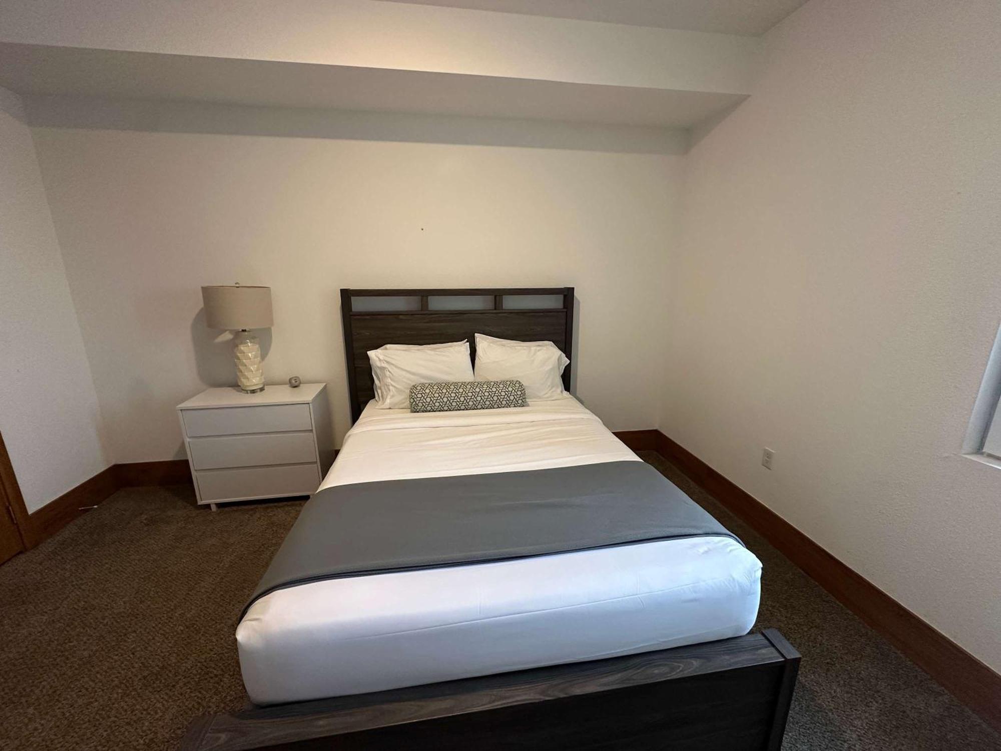 2Br Suite At The Grand Castle Pool Gym & Parking Grandville Eksteriør billede